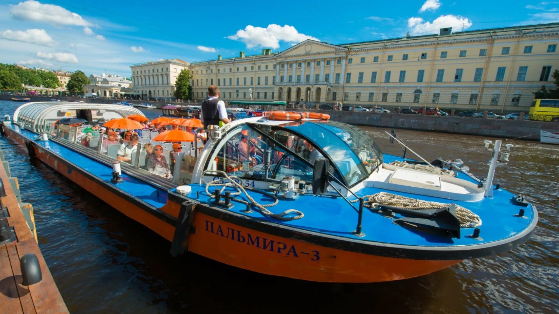 Кораблики спб цена. Речные прогулки по Неве в Санкт-Петербурге. Теплоходная экскурсия «по рекам и каналам».. Питер теплоходные экскурсии. Теплоходная прогулка по рекам и каналам Санкт-Петербурга.