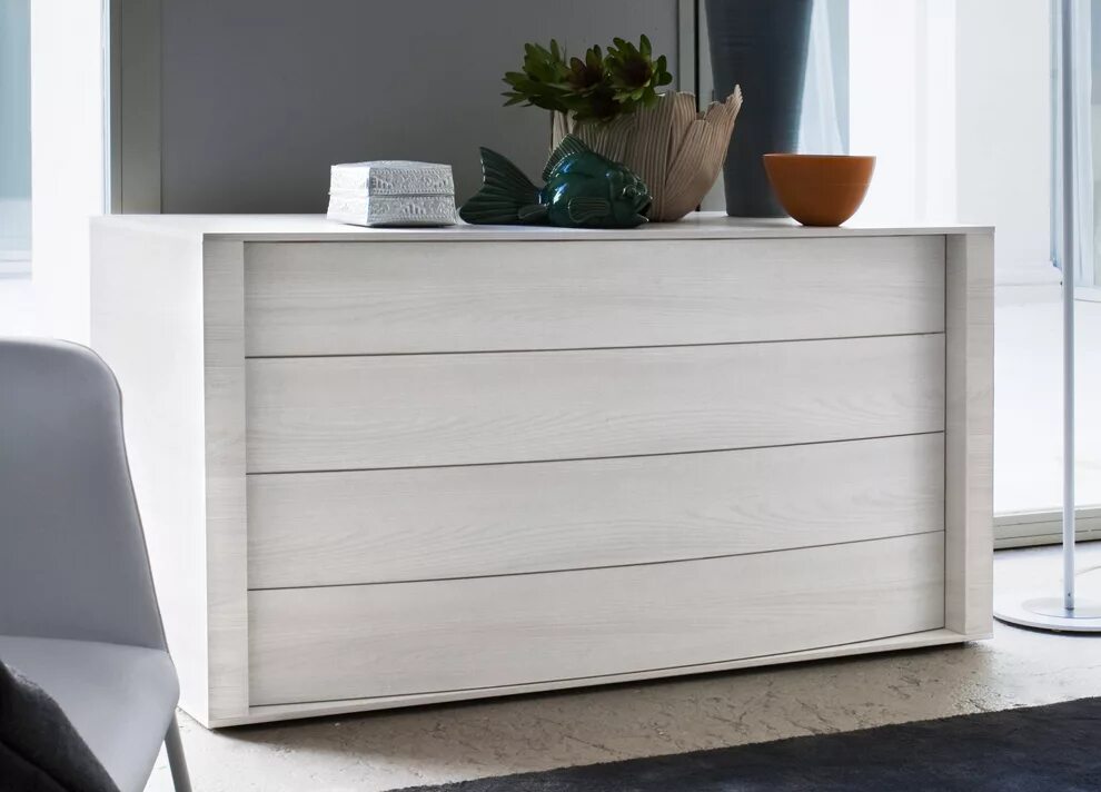 Комод большой светлый. Комод для спальни в современном стиле. Комод большой светлый. Комод в спальню. Комод без ручек белый.