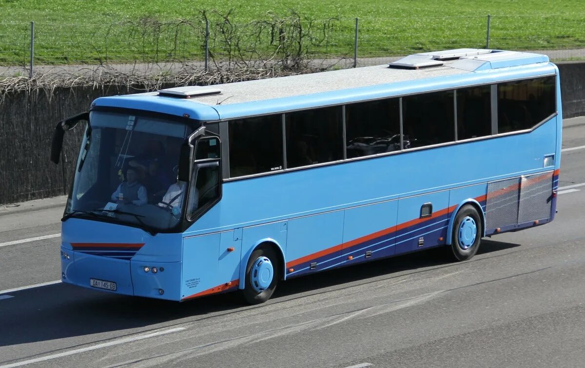 Авито автобус купить б у. Бова Футура автобус. Bova 50 автобус. Автобус Bova 47. Автобус Бова ВДЛ.
