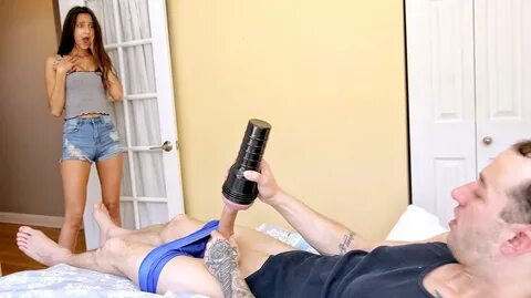 Застала за парня собственной дрочкой (77 фото) 