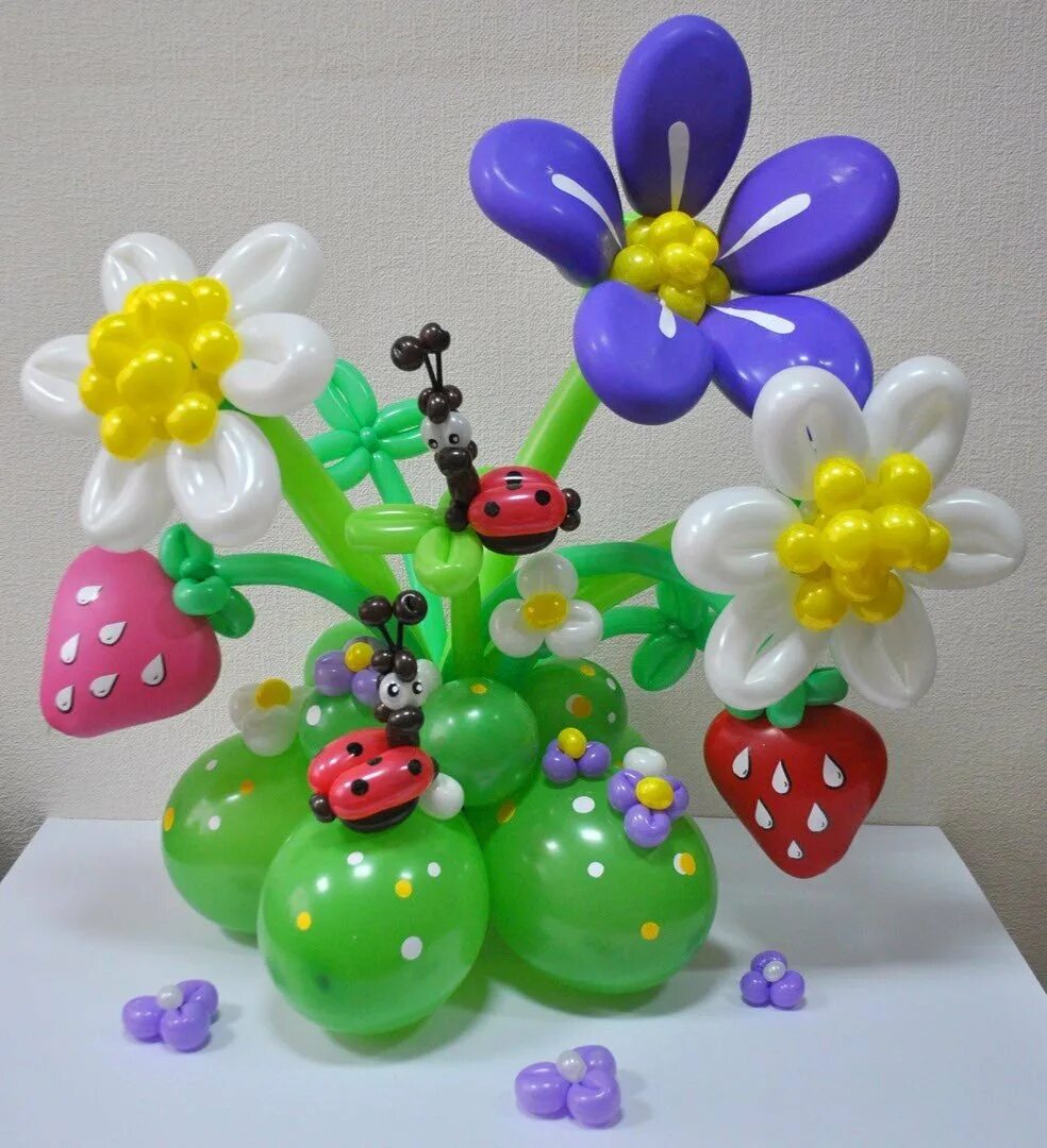 Букет из воздушных шаров. Цветы из шариков. Цветы из надувных шаров. Букет из ШДМ.