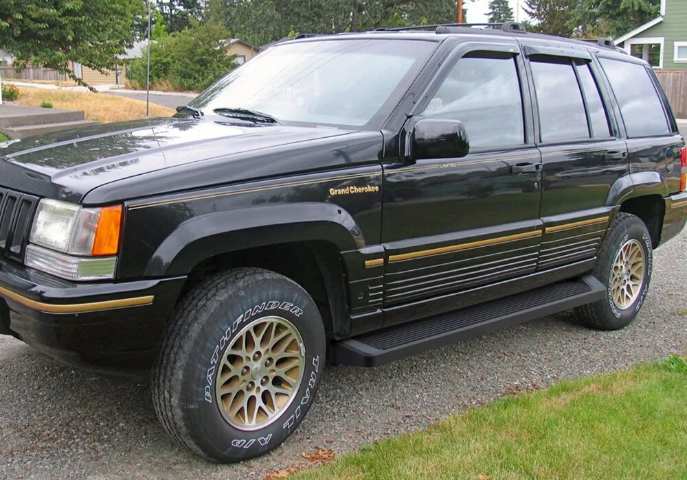 Джип гранд чероки дизель купить. Jeep Grand Cherokee 1993. Jeep Grand Cherokee ZJ 1993. Джип Гранд Чероки 1993. Jeep Grand Cherokee ZJ.