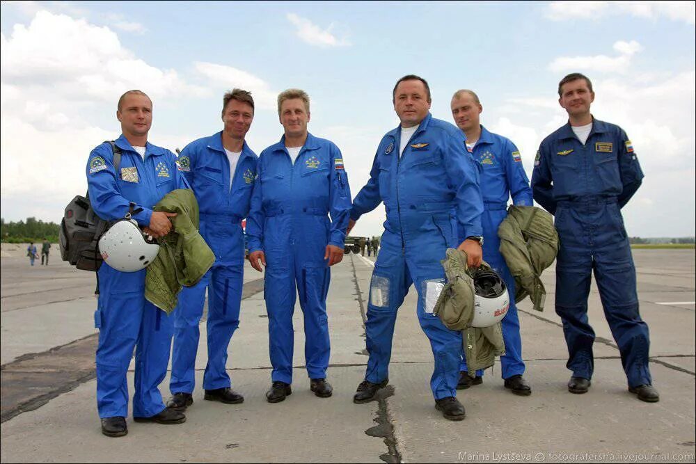 Ткаченко игорь игоревич летчик. Игорь ткаченко русские витязи. Игорь валентинович ткаченко. Ткаченко игорь игоревич летчик. Игорь ткаченко русские витязи.