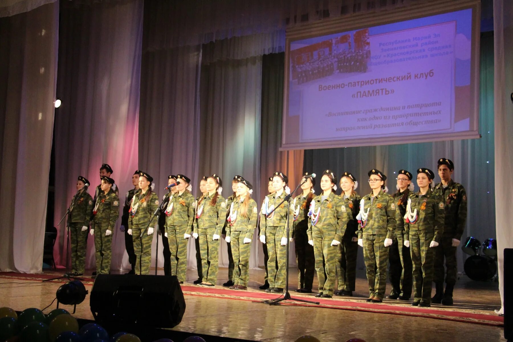 десантник с гитарой. видеоклип господа офицеры. спеть офицеры. офицеры песня. офицеры от героев былых времен.