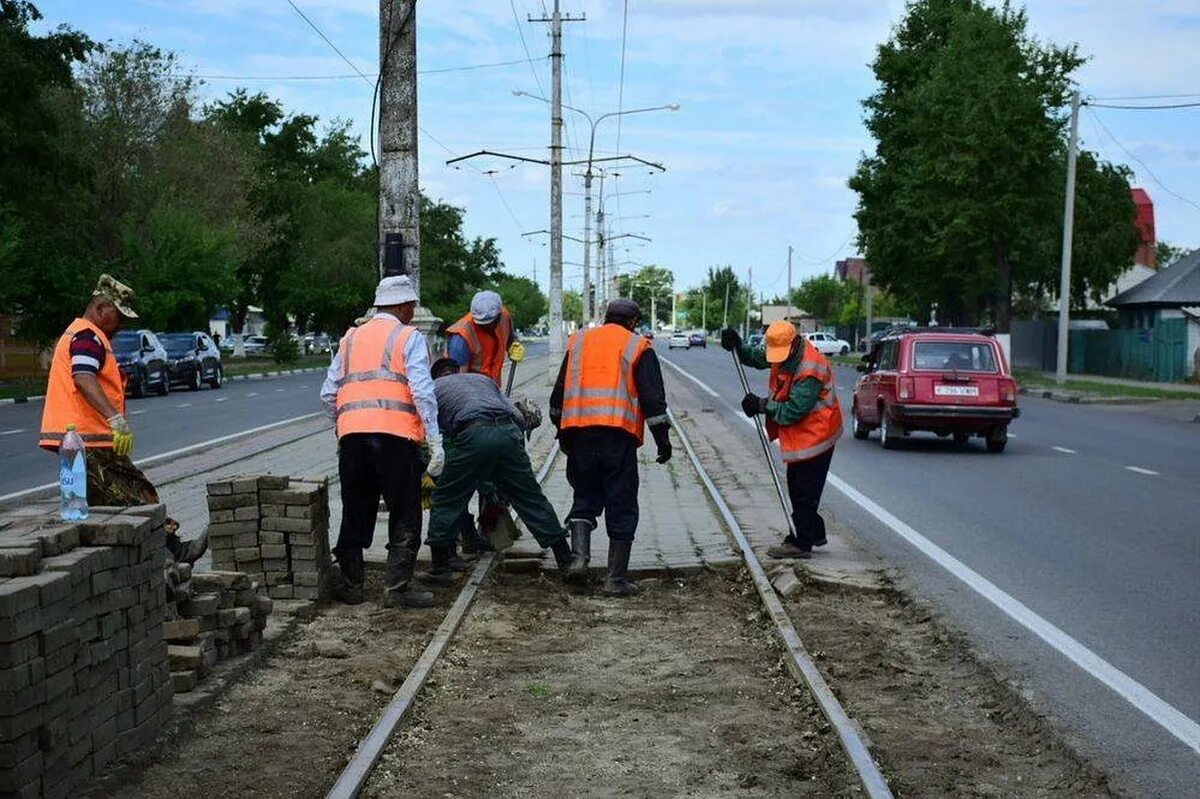 Ука кз новости усть. Проезжая часть. Дороги в городе. Ремонт трамвайных путей. План ремонта дороги.