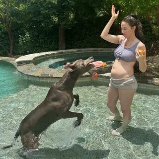 Whitney Cummings Geriatric Pregnancy of the Day.