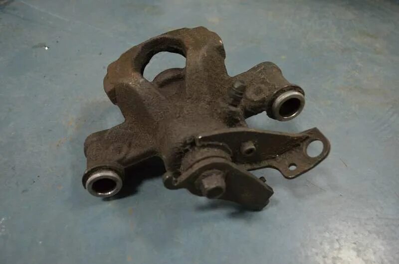 задний суппорт рено мастер 3. суппорт задний рено сценик 3. задний суппорт рено мастер 3. рено мастер 2 цилиндр тормозной передний. суппорт рено мастер.