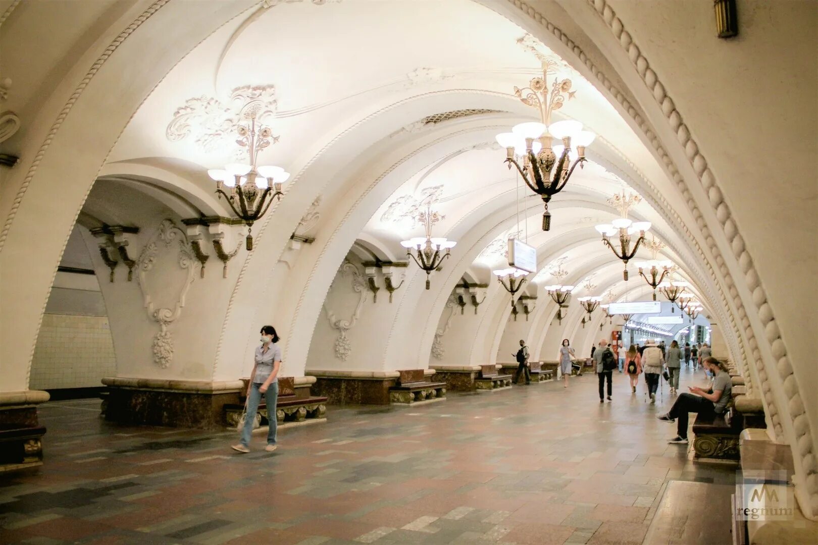 Арбатская синяя. Станция Арбатская Арбатско-Покровская. Арбатская (станция метро, Арбатско-Покровская линия). Московский метрополитен станция Арбатская. Арбатская станция метро синяя ветка.