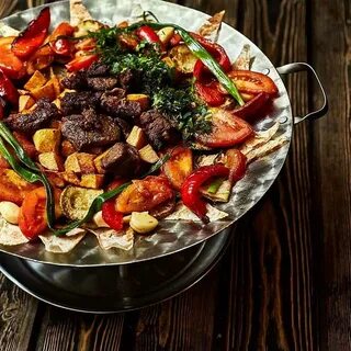 Мясо на садже с овощами