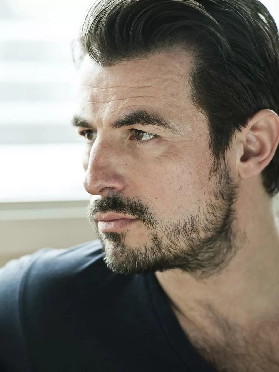 Клас банг рост. Актер сыгравший дракулу 2020. Клас банг датский актёр. Клас банг датский актёр. Класс банг актер.