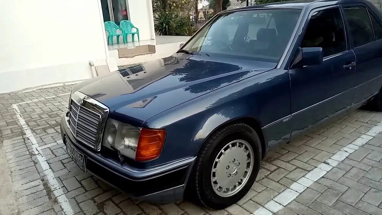Мерс 124 зеленый. Мерседес 124 1989. 124 видео. Mercedes-benz w124. Мерседес бенц 124.