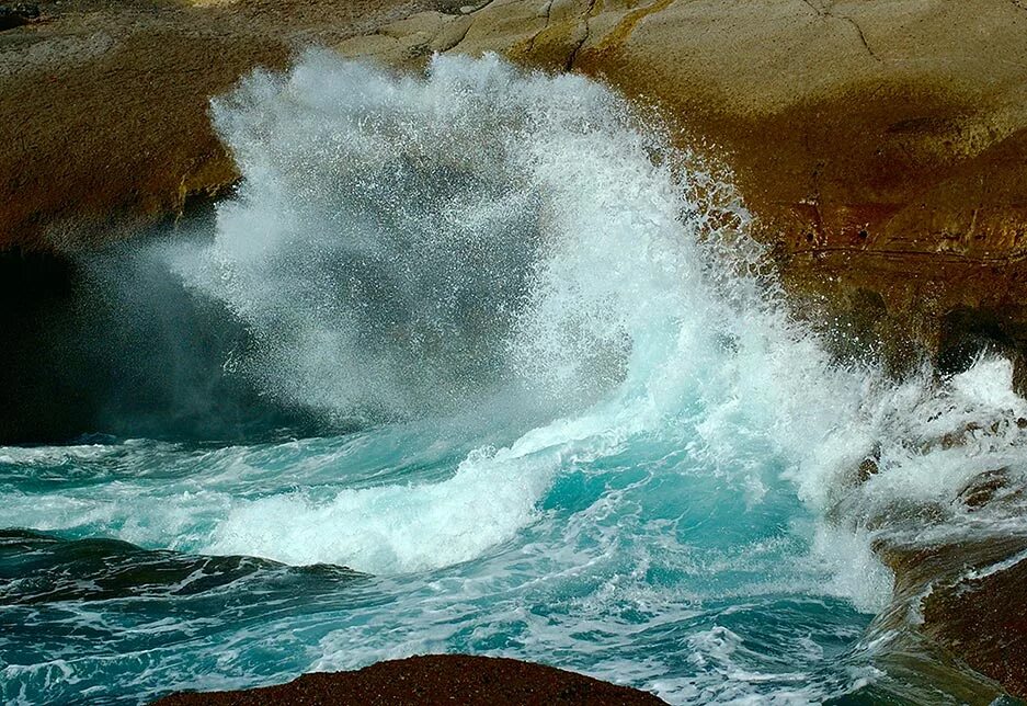 Звуки шума прибоя. Бушующий океан. Живая волна. Анимация море волны. Волны бьются о берег.
