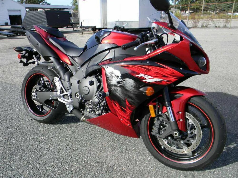 Yamaha r1 2009. Ямаха r1 2011. Yamaha r1. Yamaha YZF r1 2011.