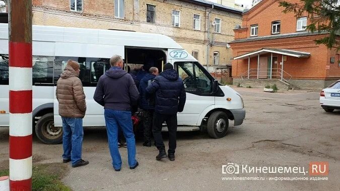 Военкомат кинешма. Мобилизация в Кинешме. Мобилизованные Кинешма фото. Мобилизация в Кинешме фото. Отправка мобилизованных из Кинешмы.