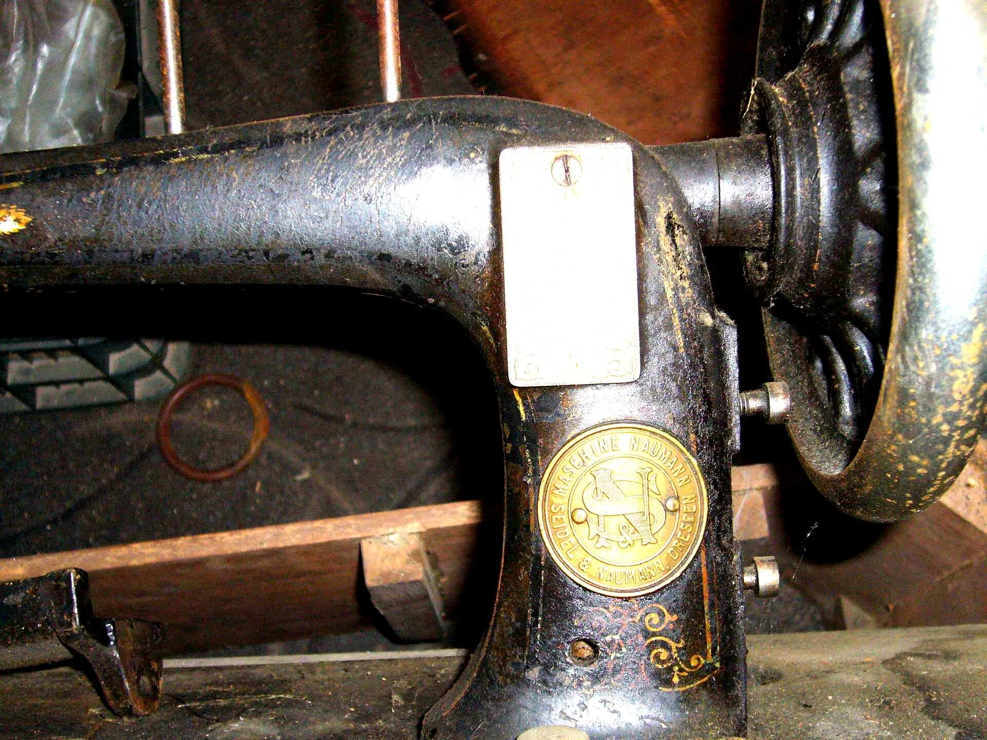 Швейные машинки старого образца зингер. Швейная машинка (Zinger super 2001). Zinger швейная машинка 8022. Швейная машинка Zinger s760. Швейная машинка Singer 2330c.