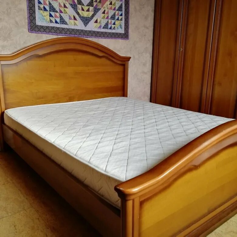 Авито краснодарский край 7. Продажа кроватей. Продается кровать. Кровати Рязань. Мебель Эпика.