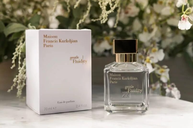 Gentle gold kurkdjian. Мейсон Куркиджан Джентл. Духи Maison Francis Kurkdjian fluidity. Франсис Куркджан Сильвер. Туалетная вода Maison Francis Kurkdjian gentle fluidity Silver.