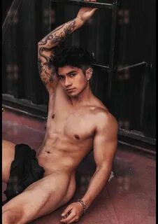 Juan bernardo flores desnudo