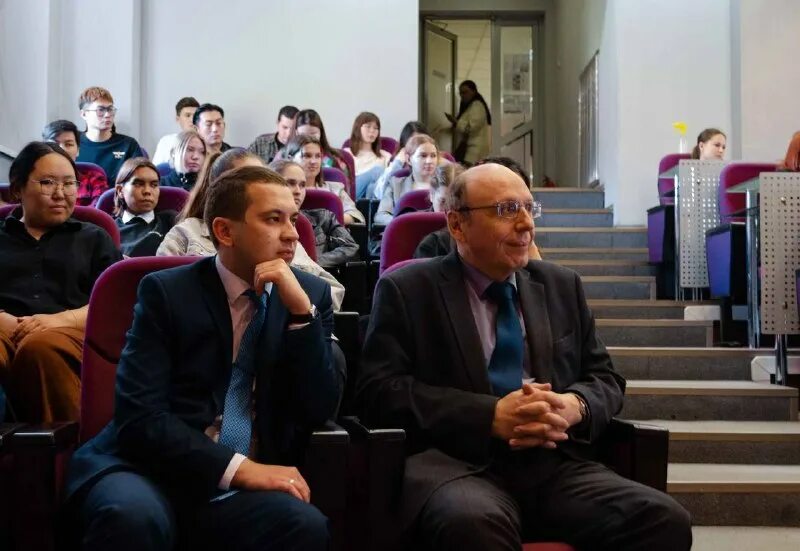 мид читы. работник министерства иностранных дел. улица ленина дом офицеров чита. мид читы. мид читы.