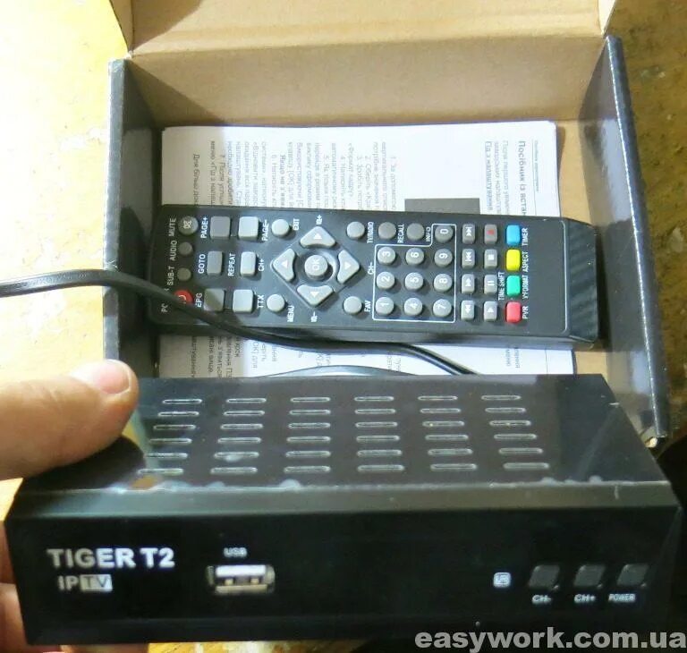 Tiger t2 iptv 6701. Tiger t2 iptv 6701 пульт. Т2 тюнер tiger t2 iptv. Приставка тайгер т2. T2 iptv.