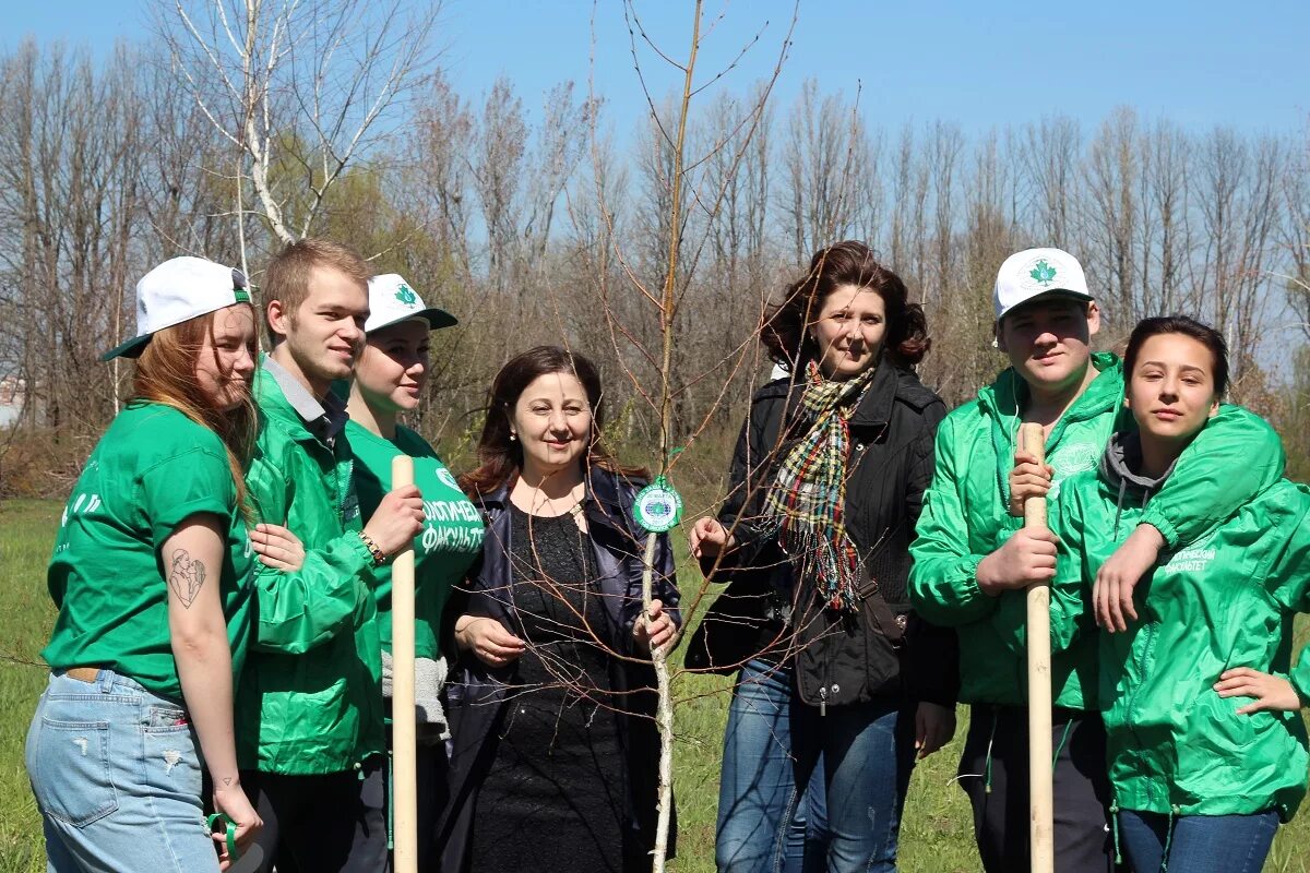 ботсад кубгу краснодар. центр озеленения и экологии. посадка деревьев. парк в микрорайоне молодежный краснодар. центр озеленения и экологии.