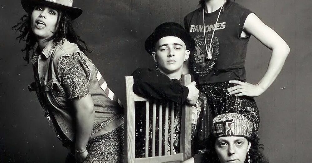 4 non blondes текст. Группа 4 non blondes. ванда дэй 4 non blondes. дон ричардсон 4 non blondes. 4 non blondes криста хиллхаус.
