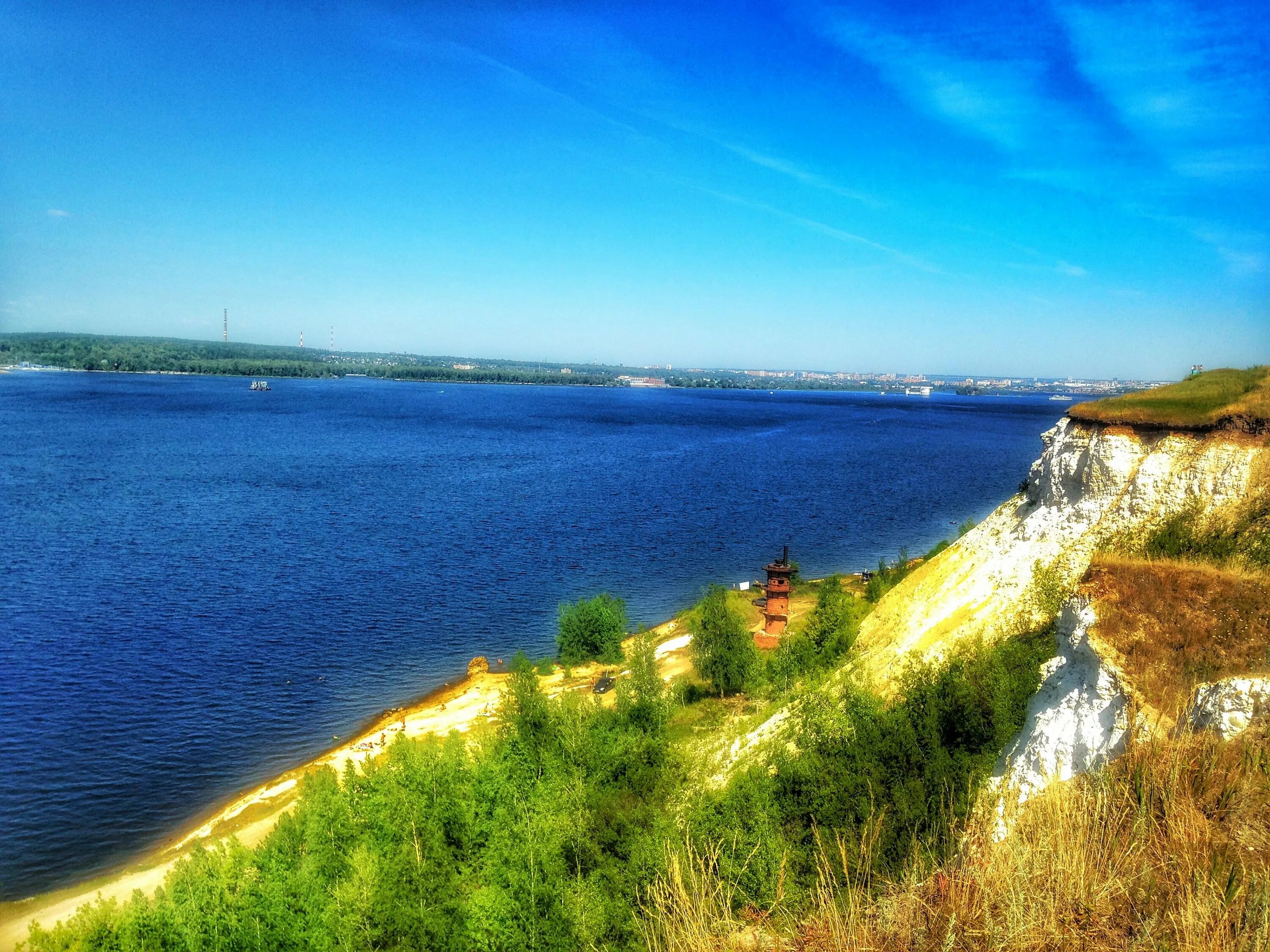 Река волга в татарстане. Камское Устье Волга. Камское Устье Татарстан. Природа Татарстана Волга. Печищи Татарстан.