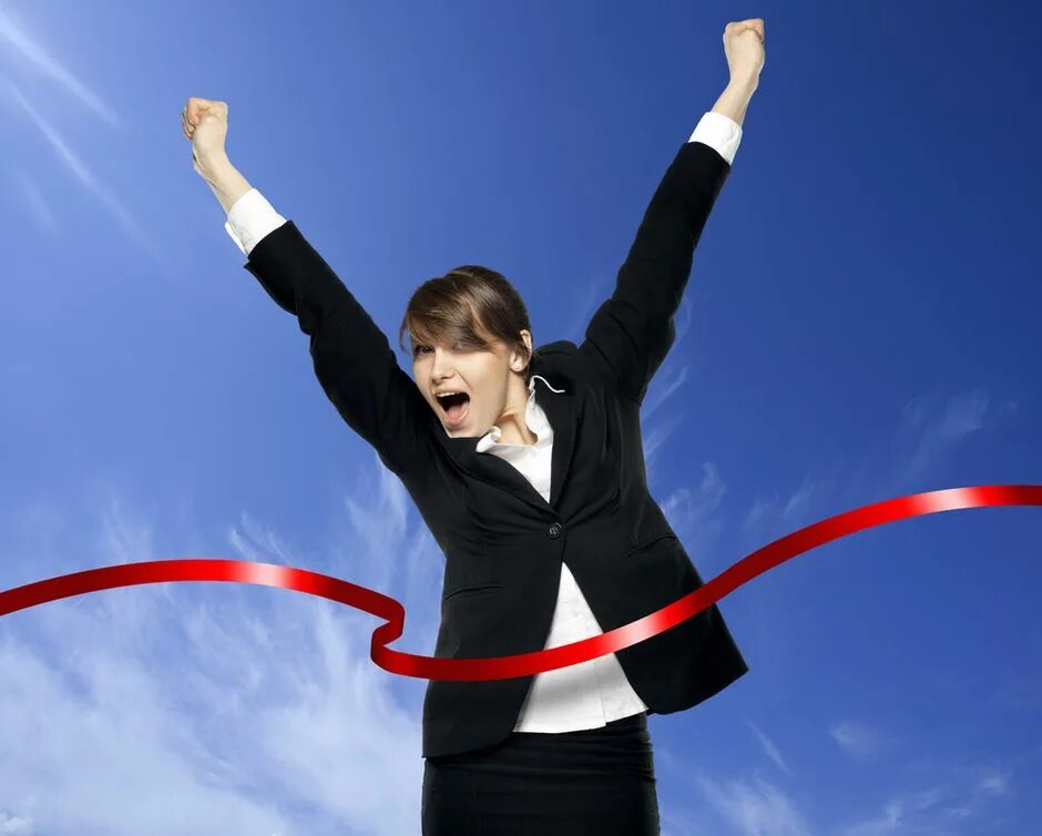 Стремления в работе. Оригинальные идеи для бизнеса. Карьерный рост. Человек на лестнице. Препятствия на пути к успеху.