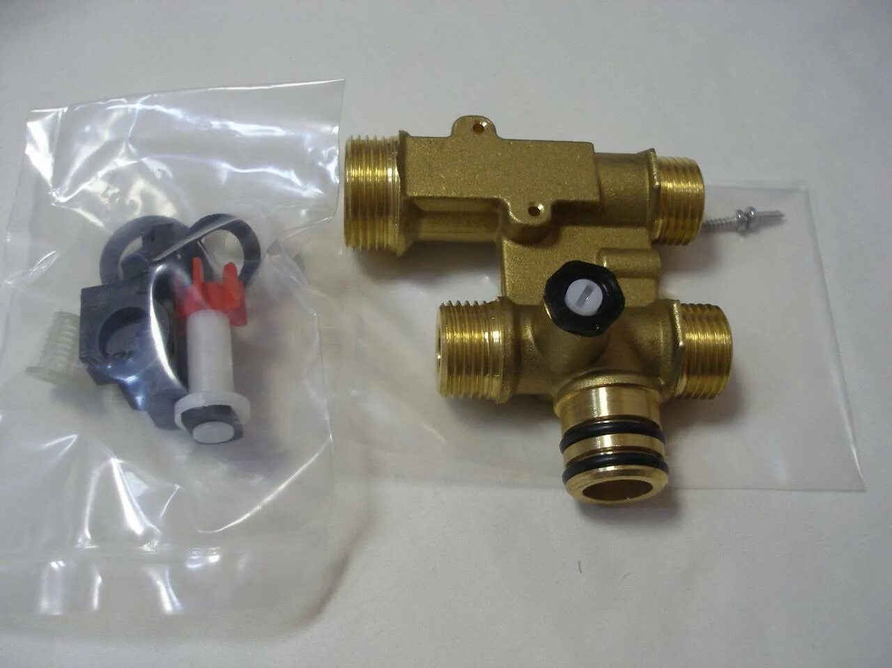 Реле 12 вольт. Реле бк 30б. Wanbao реле a61d2. Реле протока схема подключения датчика. Схема реле перепада давления для насоса.