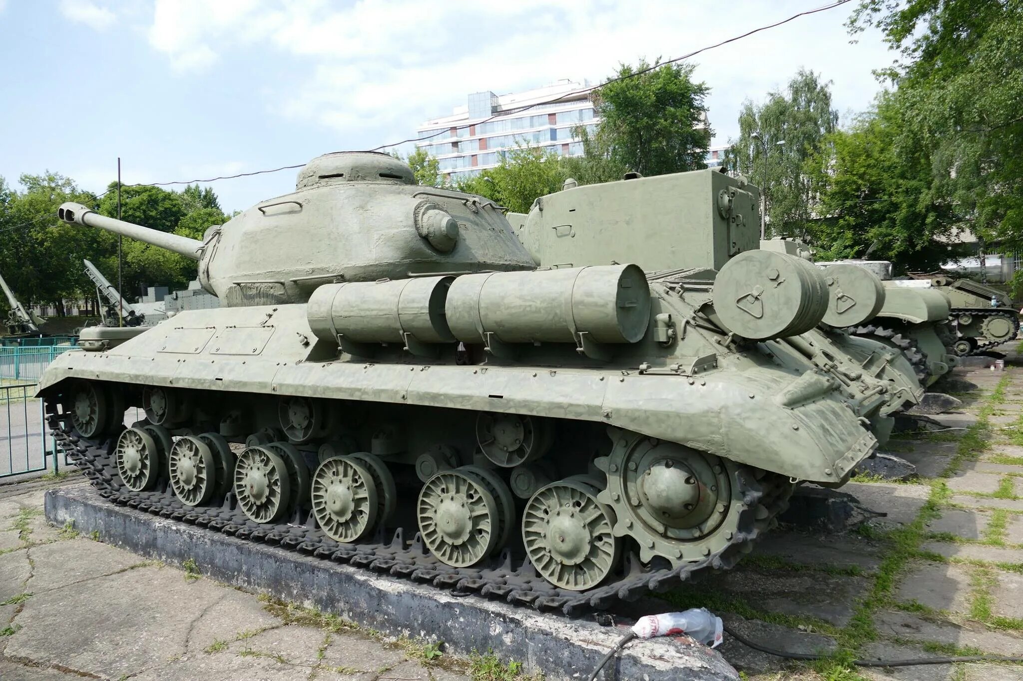 Трехсотый часть 115. Т-104 танк. Танк кв 104. Танк 104 СССР. ИС 2 правда.