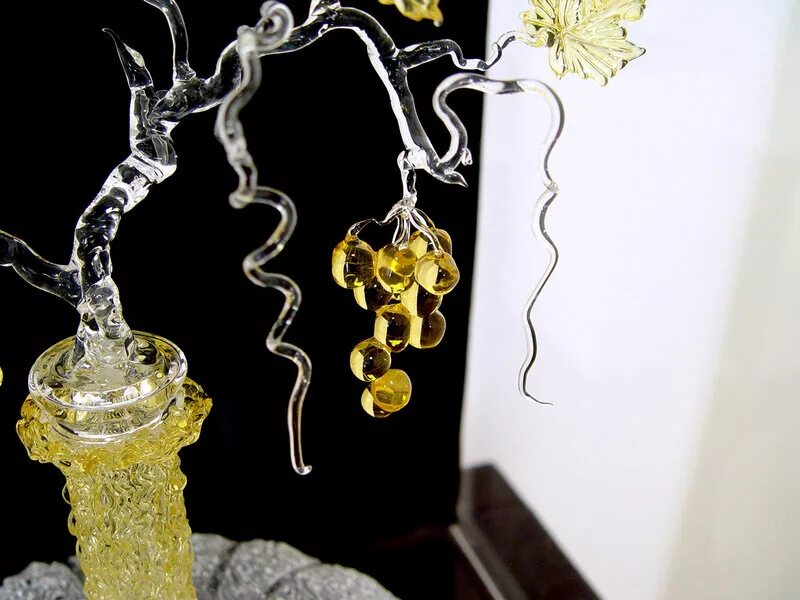 Стекло алексея зеля. Алексей зеля художник по стеклу. Зеля постарел. Макс зеля. Музей алексея зеля.