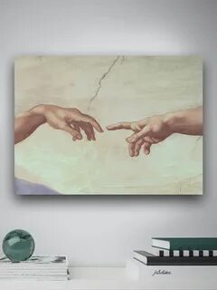 Руки на холсте