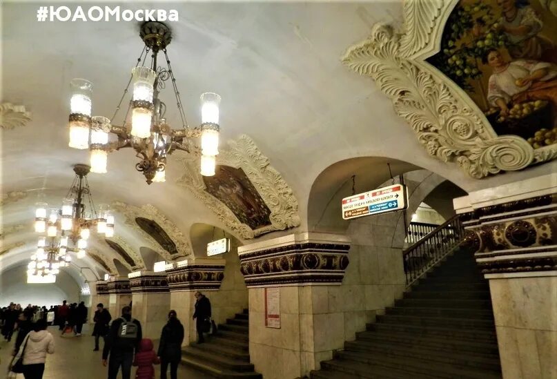 Арбатская метро арбатско покровской линии. Метро киевская голубая ветка. Музеи метро арбатская. Павильон метро арбатская теплицкий. Павильон метро арбатская филевской линии.