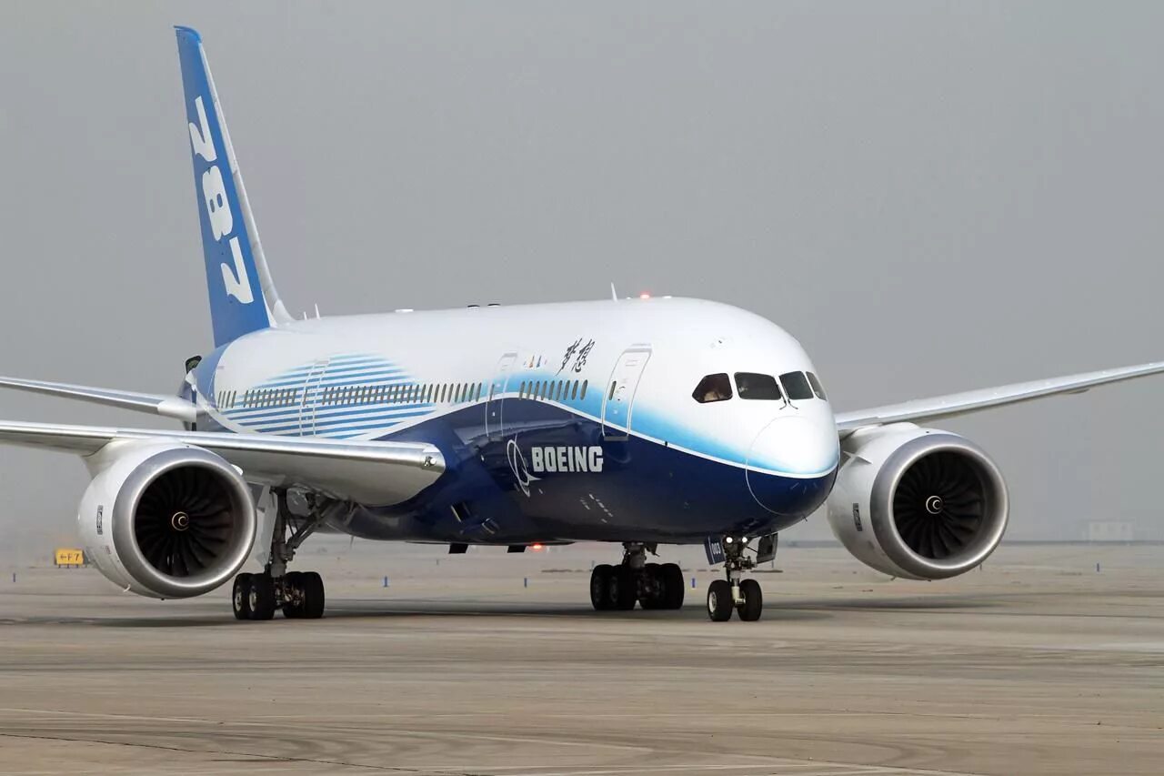 Самолет Боинг 787. Боинг 777 Дримлайнер. Боинг 787-900. Боинг 747 Дримлайнер
