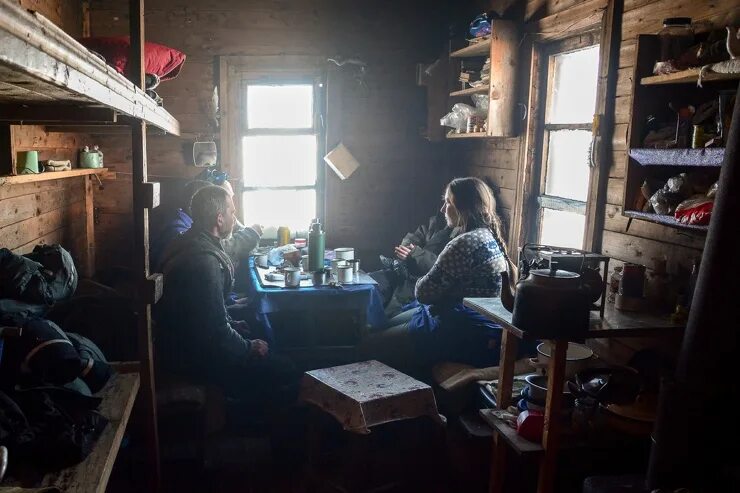 Палатка полярников папанин. Исследование антарктиды. Каковы условия быта полярников. Быт полярников. Каковы условия быта полярников.