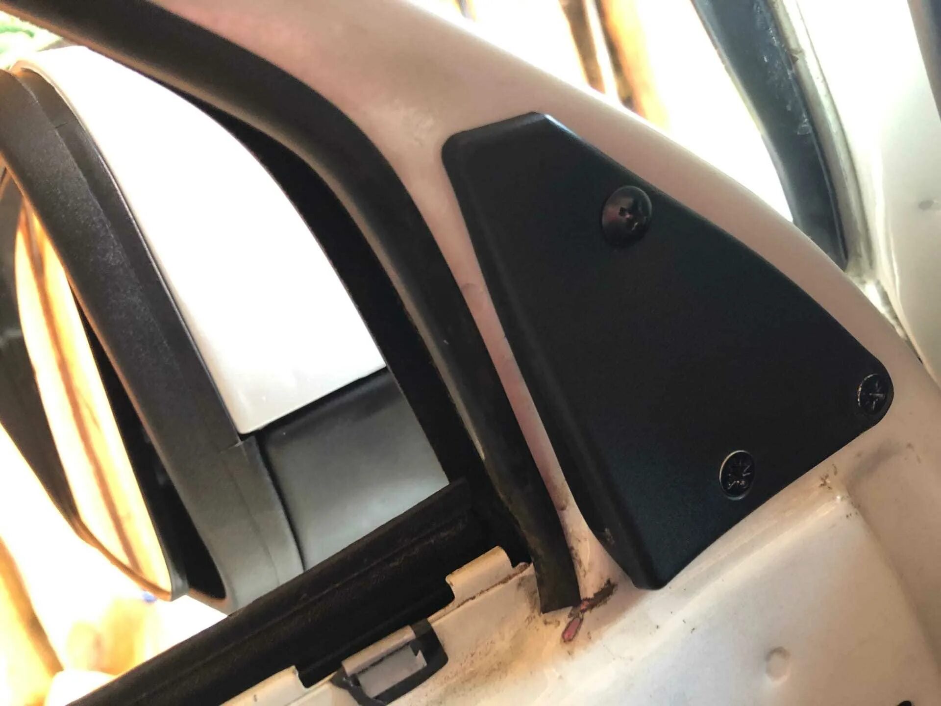 Крепление зеркал на ваз 2114 от гранты. Гранта зеркала на 2114. Гранта зеркала на ваз 2114 механические. Установка гранта зеркал на 2114. Установка гранта зеркал на 2114.