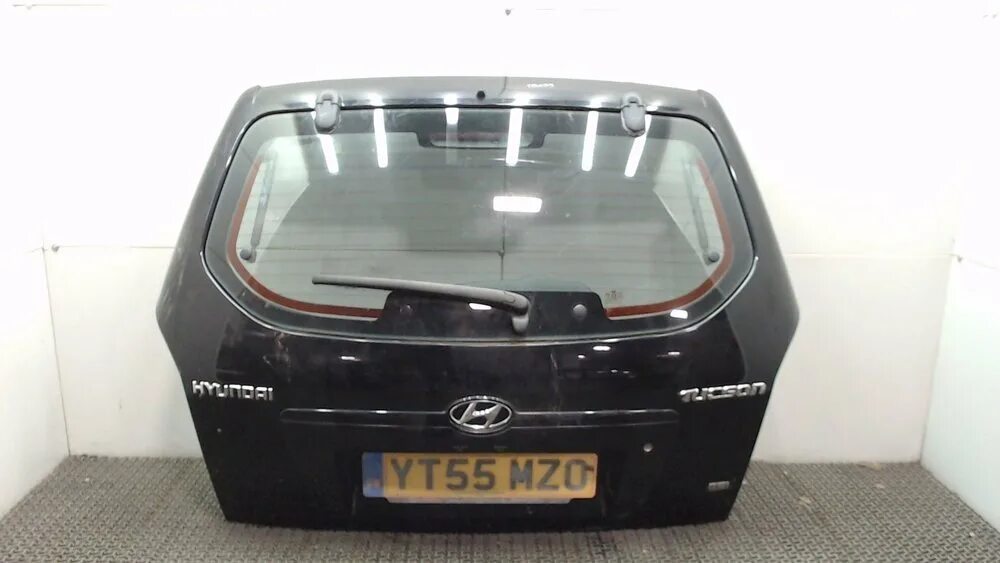 Хундай туксон задняя крышка багажника. Крышка багажника хендай туссан. Hyundai tucson 2007 крышка багажника. Крышка багажника hyundai туксон 1. Крышка багажника для хендай туксон.