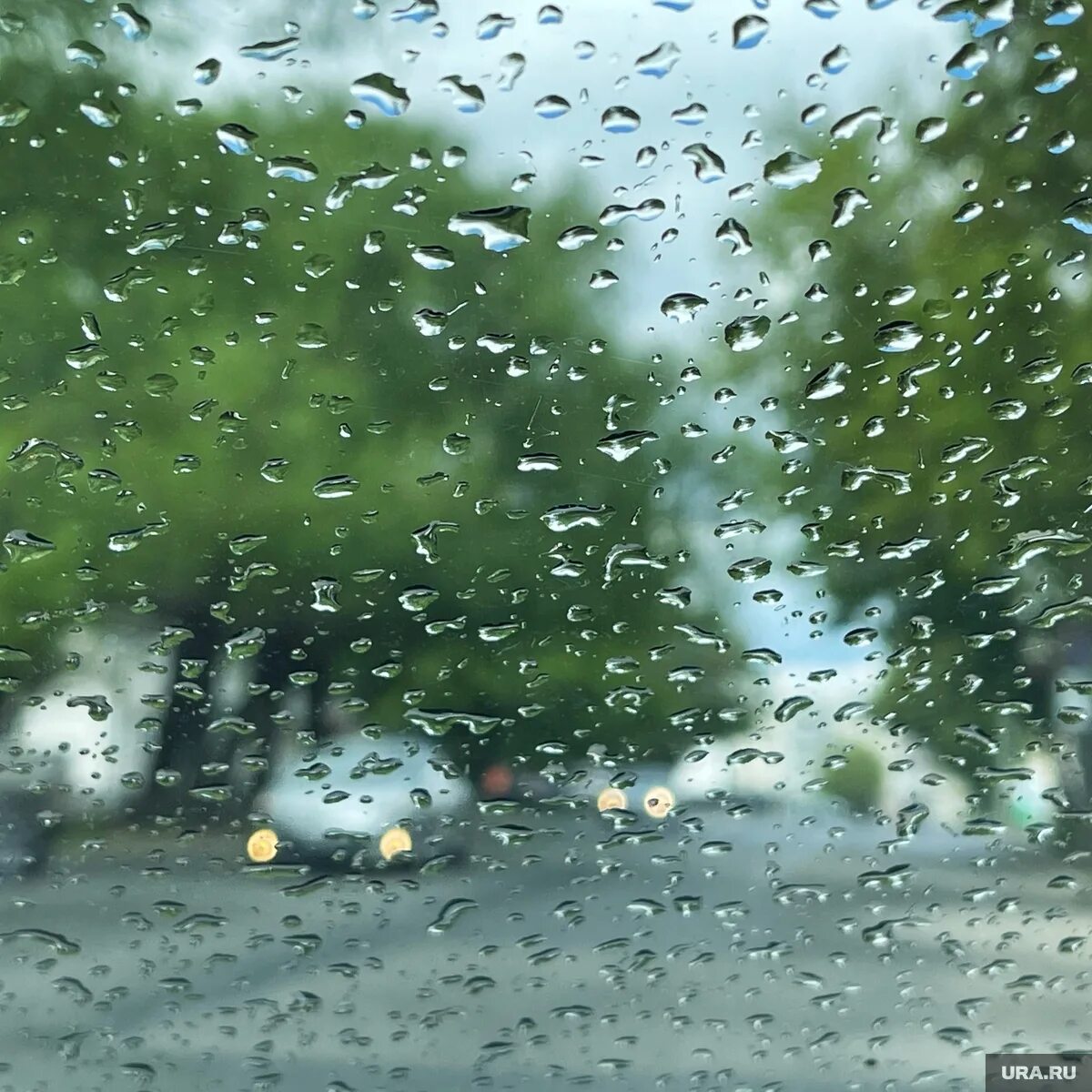 12 18 дождь. гололед в самаре. ливень на улице. самара наводнение. 04.