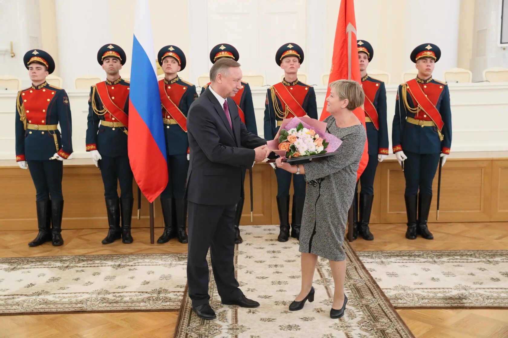 Без награждения. Вручение государственных наград. Вручение наград президентом. Награждение военнослужащих государственными наградами в Кремле. Награждение госслужащих.