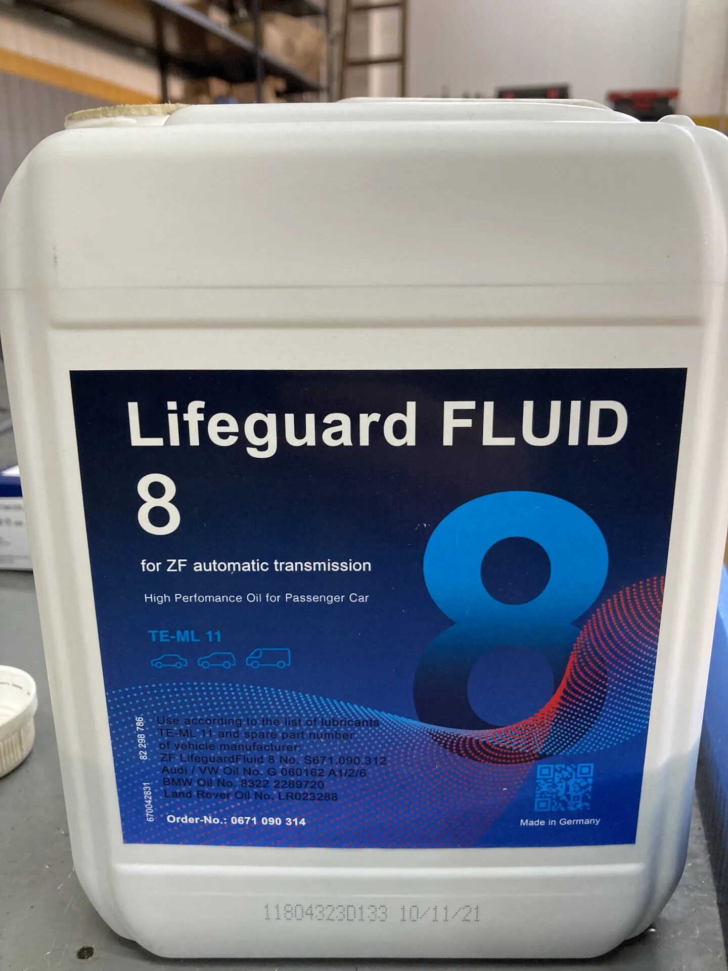 Zf 8 акпп масло. Zf lifeguardfluid 6. s671090312 zf масло для акпп. zf parts s671090314. масло zf 8hp.