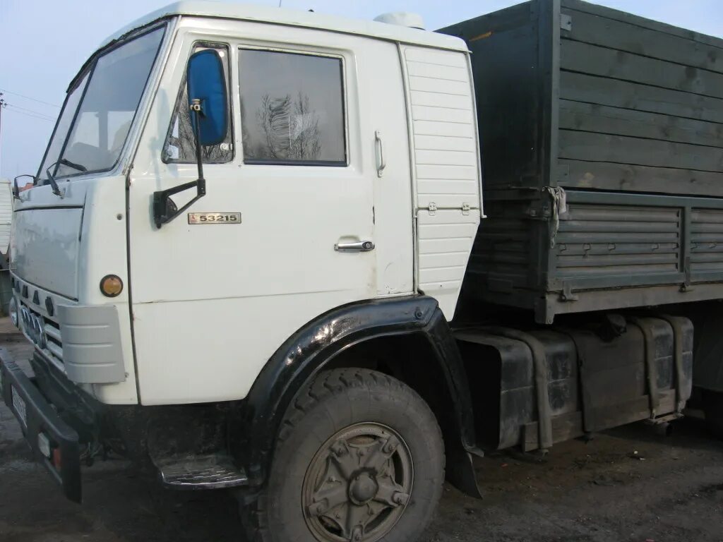 Камаз 53212 изотермический фургон. Камаз бортовой 10 тонн. Камаз 53212 бортовой. Камаз 53212. Камаз 53212 сортиментовоз.