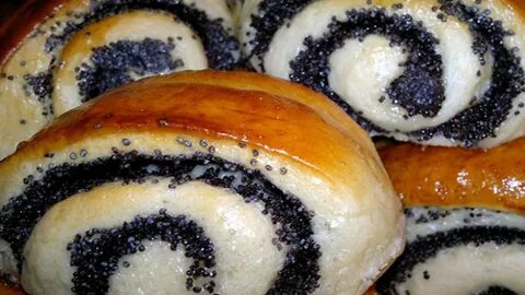 Булочка домашняя с маком