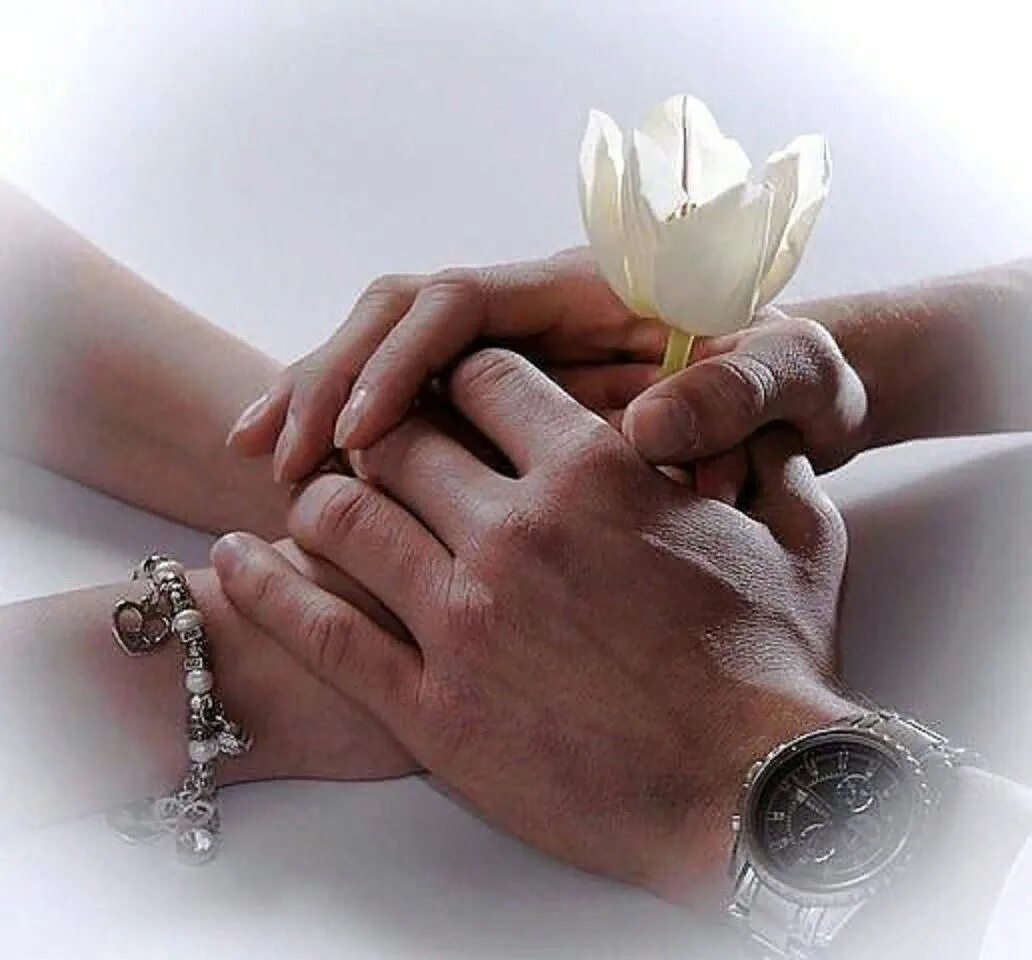 Стоит лишь в руках помять будет твердым. То что в душе. Афоризмы про бумагу. Нежность сердца. Твое прикосновение.