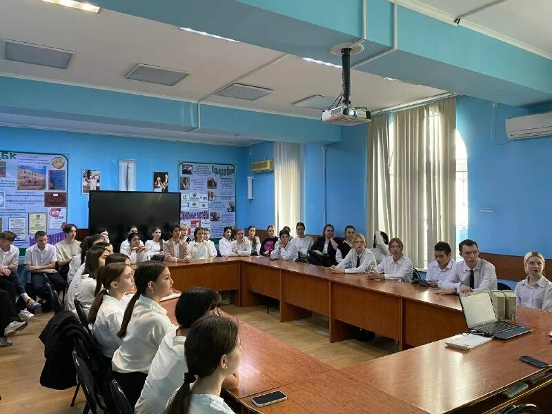 Колледжи банковского дела после 11. Колледж банковского дела в москве. Факультет банковское дело. Колледжи банковского дела после 11. Колледжи по банковскому делу.