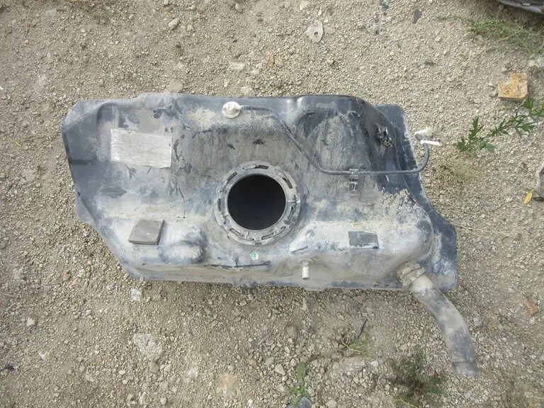 Бензобак авео т250. Бензобак шевроле авео т300. 2. Бензобак шевроле авео т300 седан. Топливный бак шевроле авео фото.