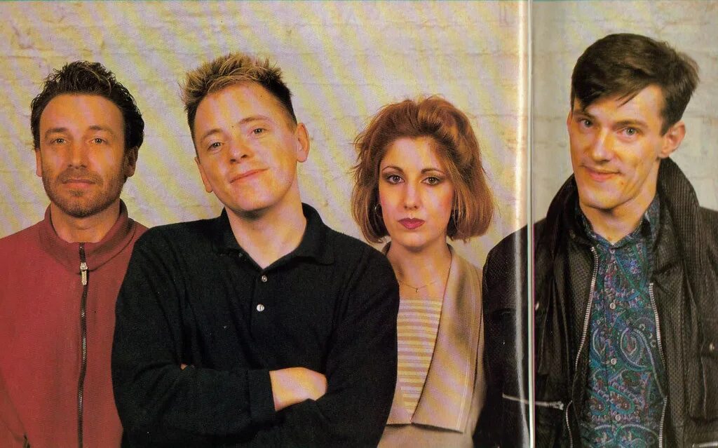 Группа New order. New order группа в молодости. Группа New order 1980s. New order вокалист. Have you new order