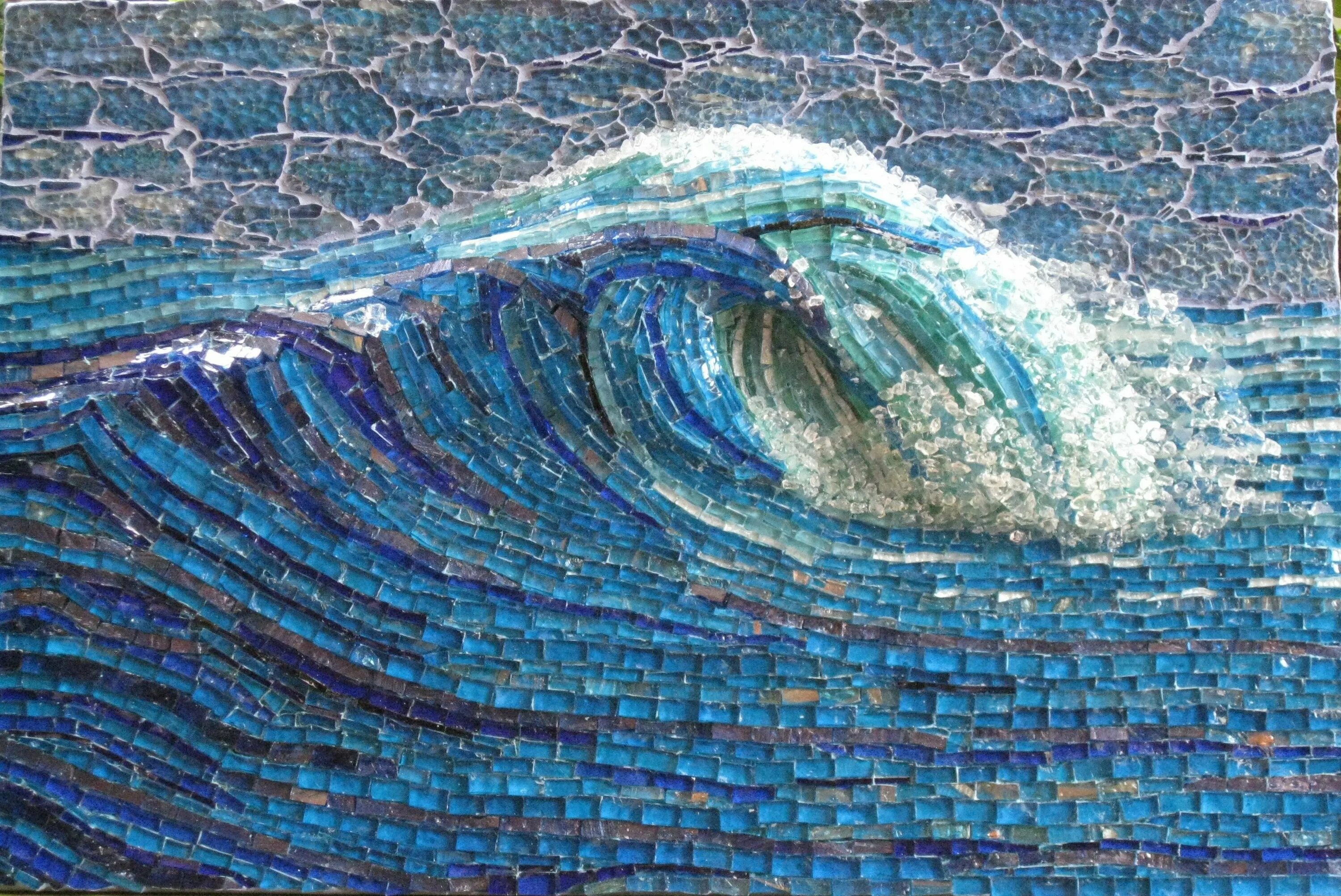 Синяя смальта. Мозаика смальта море. Панно из стеклянной мозаики. Мозаичное панно волна. Мозаика из смальты.