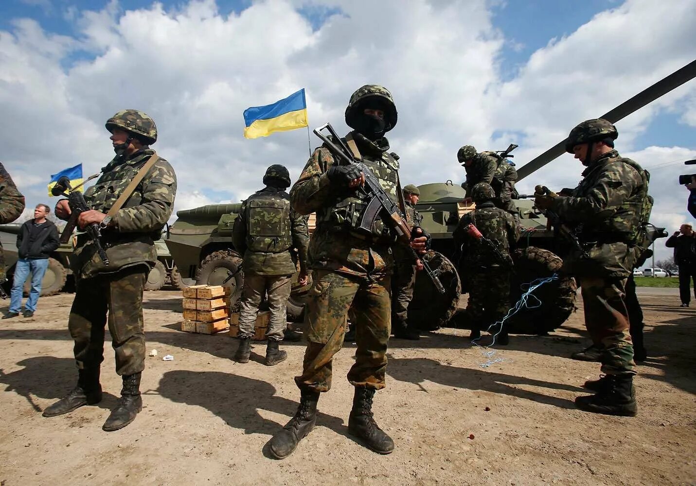 Оставшиеся войска украины. Всу украины на донбассе. всу армия украина донбасс.