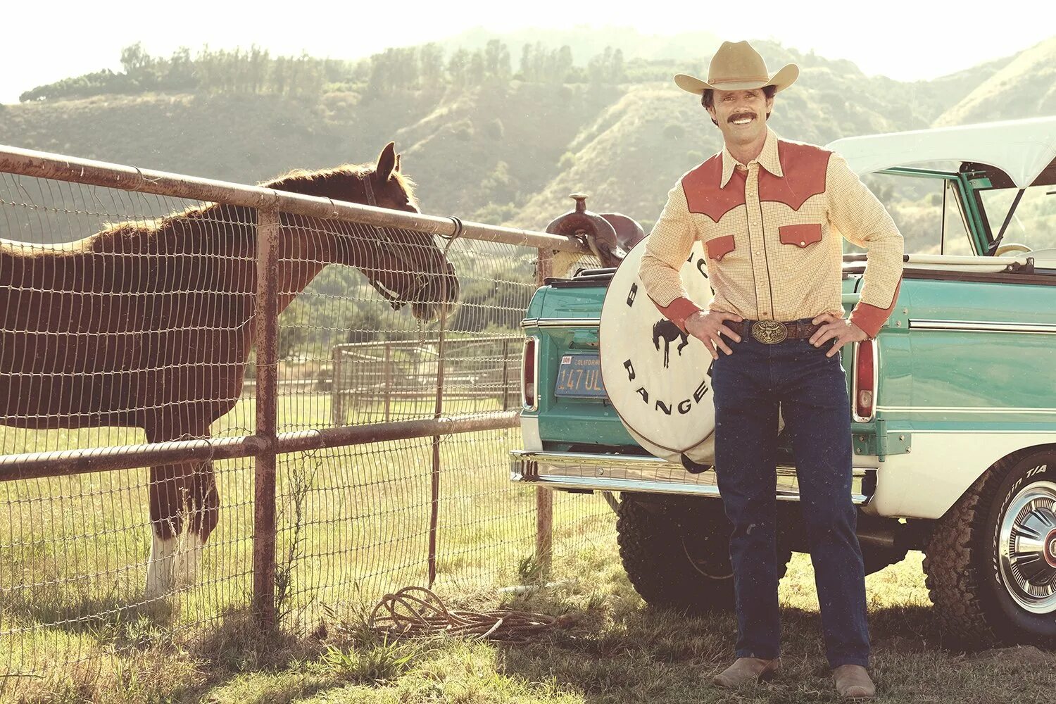 Дэниел мэнникс. John bronco. John bronco. John bronco. Джон фокс.