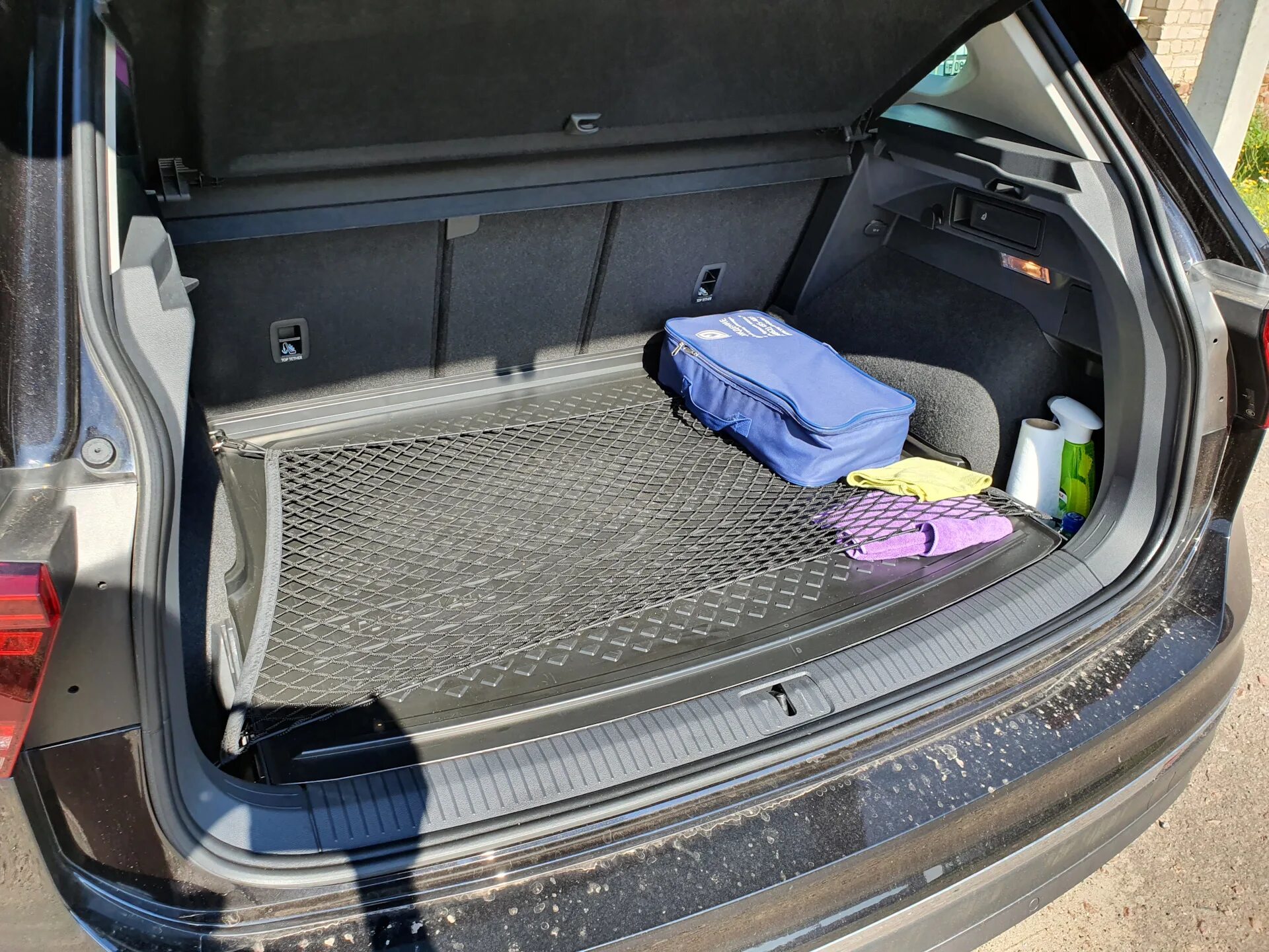 Фольксваген тигуан 2018 багажник. Багажник тигуана 2020. Багажник фольксваген тигуан 2017. Багажник тигуана 2020. Багажник тигуана 2012.